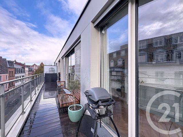Afficher la photo en grand Appartement T3 à vendre - 3 pièces - 60.1 m2 - LILLE - 59 - NORD-PAS-DE-CALAIS - Century 21 Vieux-Lille