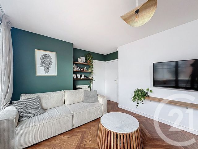 Afficher la photo en grand Appartement T3 à vendre - 3 pièces - 60.1 m2 - LILLE - 59 - NORD-PAS-DE-CALAIS - Century 21 Vieux-Lille