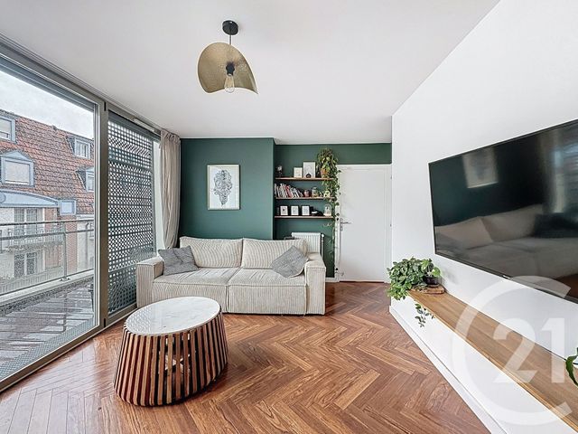 Afficher la photo en grand Appartement T3 à vendre - 3 pièces - 60.1 m2 - LILLE - 59 - NORD-PAS-DE-CALAIS - Century 21 Vieux-Lille