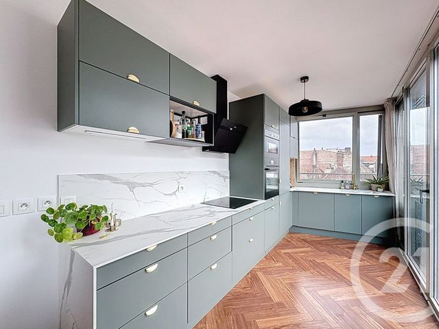 Afficher la photo en grand Appartement T3 à vendre - 3 pièces - 60.1 m2 - LILLE - 59 - NORD-PAS-DE-CALAIS - Century 21 Vieux-Lille