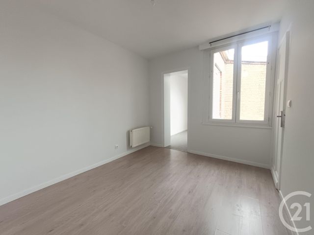 maison à louer - 5 pièces - 111.66 m2 - LA CHAPELLE D ARMENTIERES - 59 - NORD-PAS-DE-CALAIS - Century 21 Vieux-Lille