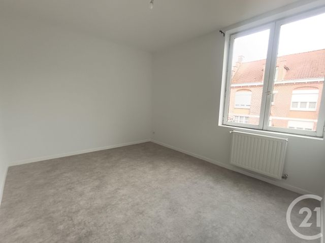 maison à louer - 5 pièces - 111.66 m2 - LA CHAPELLE D ARMENTIERES - 59 - NORD-PAS-DE-CALAIS - Century 21 Vieux-Lille