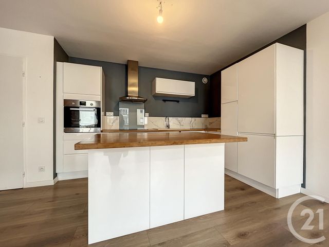 Appartement T3 à louer - 3 pièces - 81.41 m2 - LILLE - 59 - NORD-PAS-DE-CALAIS - Century 21 Vieux-Lille