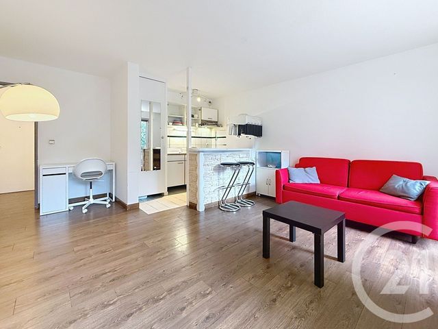 Appartement T2 à louer - 2 pièces - 42.01 m2 - LILLE - 59 - NORD-PAS-DE-CALAIS - Century 21 Vieux-Lille