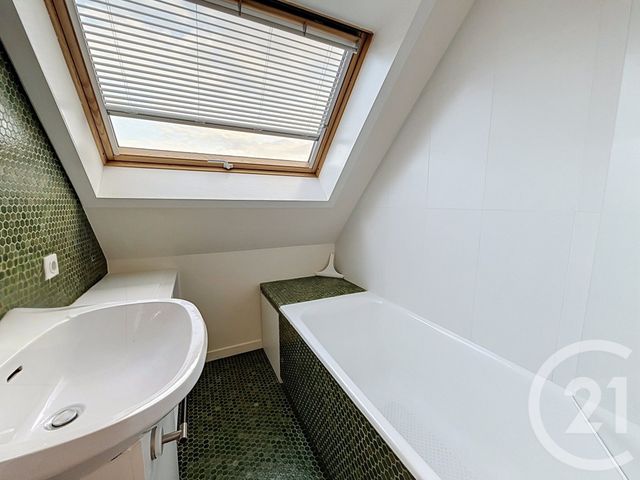 maison à louer - 9 pièces - 248.7 m2 - BONDUES - 59 - NORD-PAS-DE-CALAIS - Century 21 Vieux-Lille