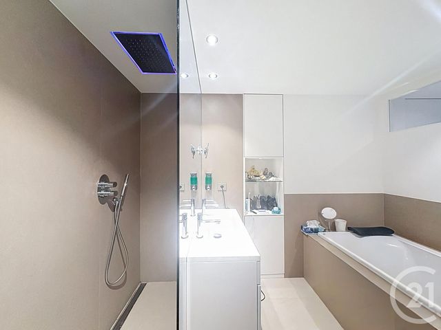 Appartement T3 à vendre - 3 pièces - 77.2 m2 - MARCQ EN BAROEUL - 59 - NORD-PAS-DE-CALAIS - Century 21 Vieux-Lille