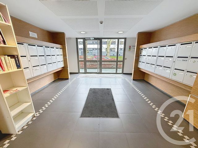Appartement T3 à vendre - 3 pièces - 75.66 m2 - LILLE - 59 - NORD-PAS-DE-CALAIS - Century 21 Vieux-Lille