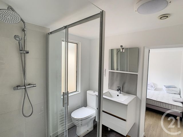 Appartement T2 à louer - 2 pièces - 18.69 m2 - LOOS - 59 - NORD-PAS-DE-CALAIS - Century 21 Vieux-Lille