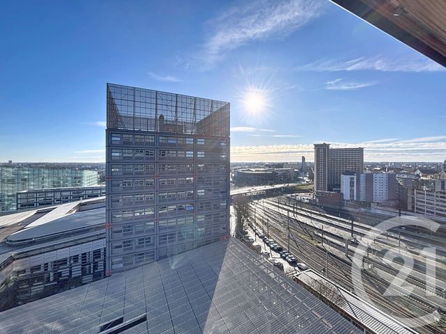 Appartement T3 à louer - 3 pièces - 66.09 m2 - LILLE - 59 - NORD-PAS-DE-CALAIS - Century 21 Vieux-Lille