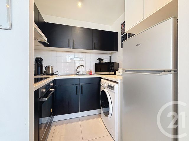 Appartement T3 à louer - 3 pièces - 66.09 m2 - LILLE - 59 - NORD-PAS-DE-CALAIS - Century 21 Vieux-Lille