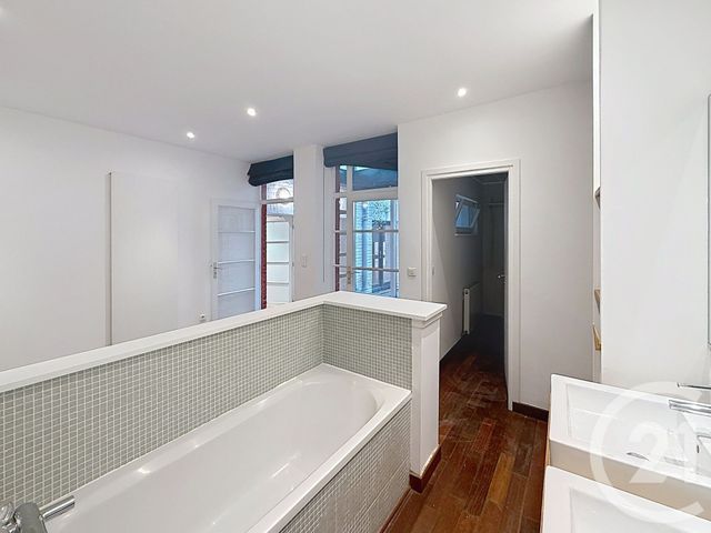 Appartement T3 à louer - 3 pièces - 96.54 m2 - LILLE - 59 - NORD-PAS-DE-CALAIS - Century 21 Vieux-Lille