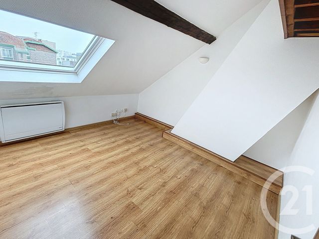 Appartement T2 à louer - 2 pièces - 33.34 m2 - LILLE - 59 - NORD-PAS-DE-CALAIS - Century 21 Vieux-Lille