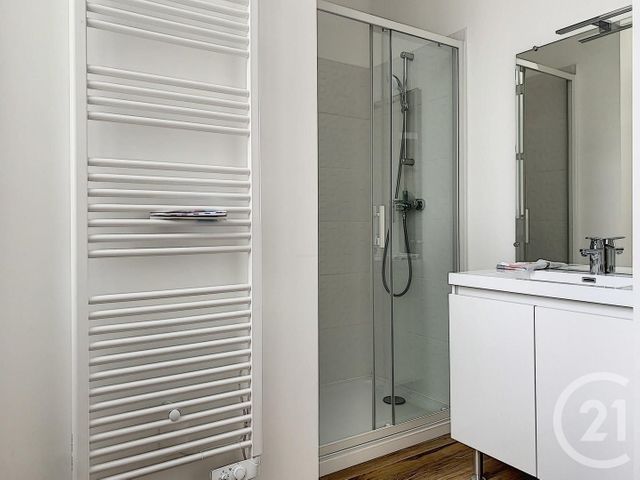 Appartement T2 à louer - 2 pièces - 48.1 m2 - LILLE - 59 - NORD-PAS-DE-CALAIS - Century 21 Vieux-Lille