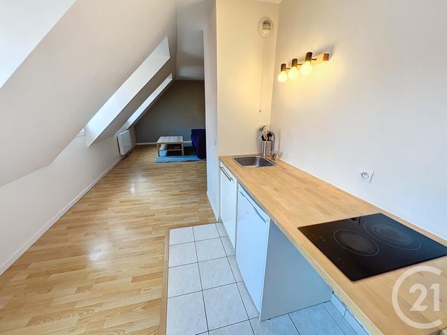 Appartement T2 à louer - 2 pièces - 45.0 m2 - LILLE - 59 - NORD-PAS-DE-CALAIS - Century 21 Vieux-Lille