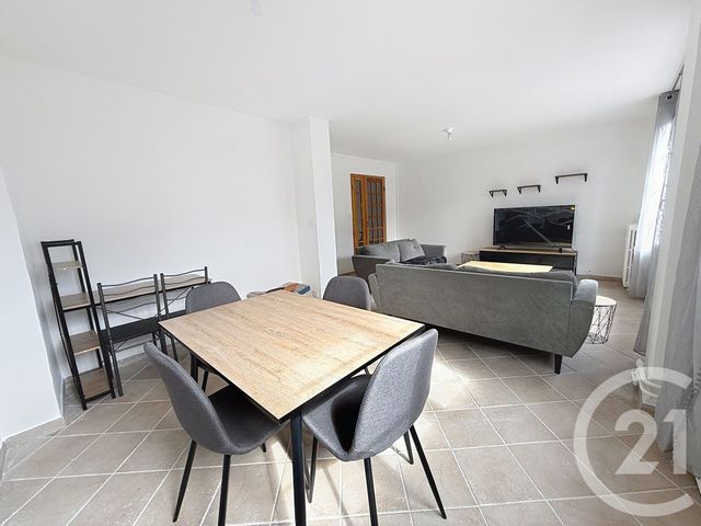 Appartement T3 à louer - 3 pièces - 77.02 m2 - LILLE - 59 - NORD-PAS-DE-CALAIS - Century 21 Vieux-Lille