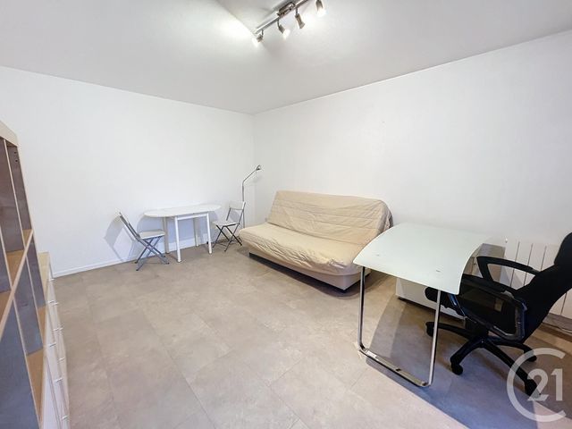 Appartement Studio à louer - 1 pièce - 28.2 m2 - LILLE - 59 - NORD-PAS-DE-CALAIS - Century 21 Vieux-Lille