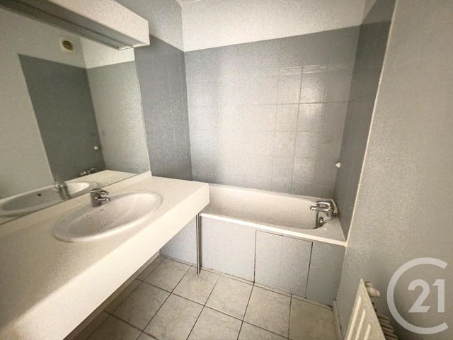 Appartement T2 à louer - 2 pièces - 43.02 m2 - MARCQ EN BAROEUL - 59 - NORD-PAS-DE-CALAIS - Century 21 Vieux-Lille