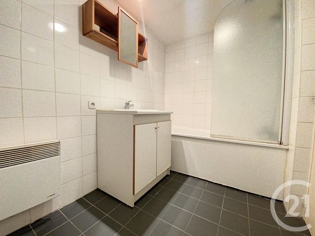 Appartement F4 à louer - 4 pièces - 60.93 m2 - LILLE - 59 - NORD-PAS-DE-CALAIS - Century 21 Vieux-Lille