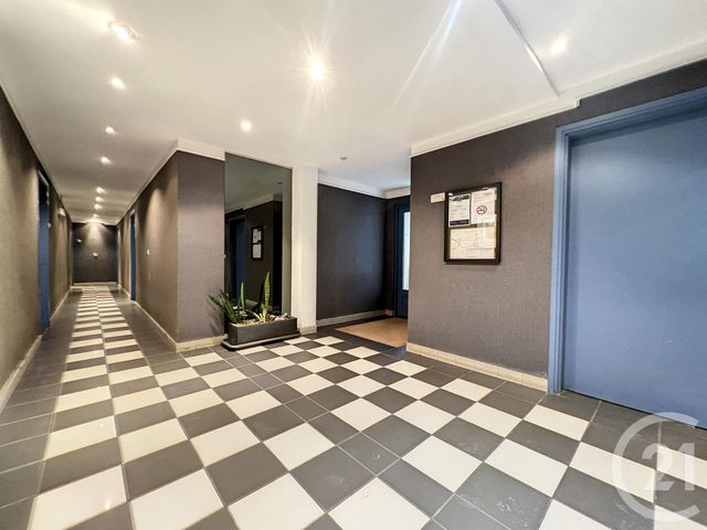 Appartement T2 à louer - 2 pièces - 48.1 m2 - LILLE - 59 - NORD-PAS-DE-CALAIS - Century 21 Vieux-Lille