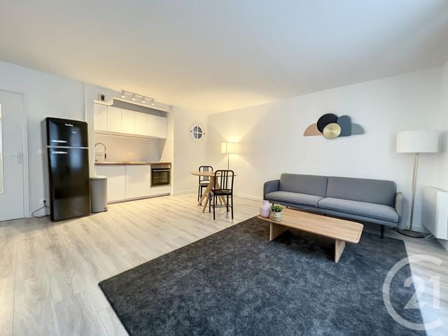Appartement T2 à louer - 2 pièces - 48.1 m2 - LILLE - 59 - NORD-PAS-DE-CALAIS - Century 21 Vieux-Lille