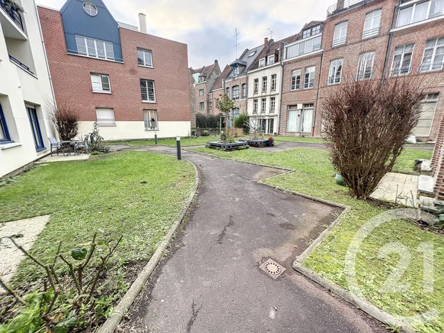 Appartement T2 à louer - 2 pièces - 48.1 m2 - LILLE - 59 - NORD-PAS-DE-CALAIS - Century 21 Vieux-Lille