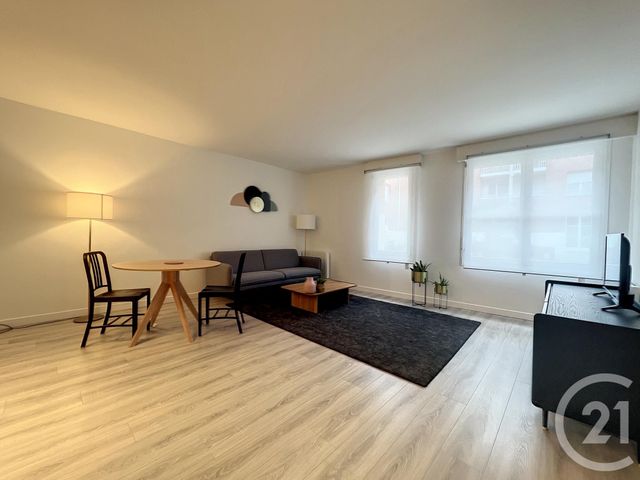 Appartement T2 à louer - 2 pièces - 48.1 m2 - LILLE - 59 - NORD-PAS-DE-CALAIS - Century 21 Vieux-Lille