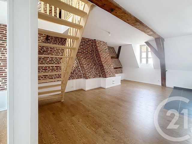 Appartement T1 à louer - 1 pièce - 65.0 m2 - LILLE - 59 - NORD-PAS-DE-CALAIS - Century 21 Vieux-Lille