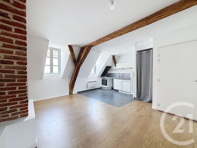 Appartement T1 à louer - 1 pièce - 65.0 m2 - LILLE - 59 - NORD-PAS-DE-CALAIS - Century 21 Vieux-Lille