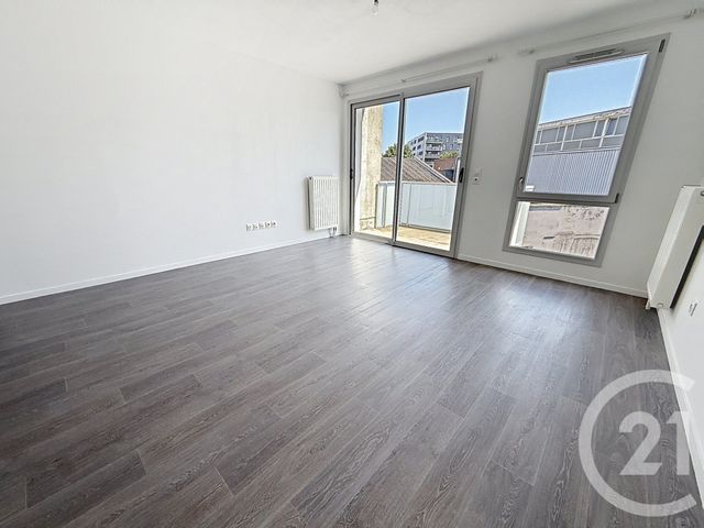 Appartement T2 à vendre - 2 pièces - 44.4 m2 - LILLE - 59 - NORD-PAS-DE-CALAIS - Century 21 Vieux-Lille
