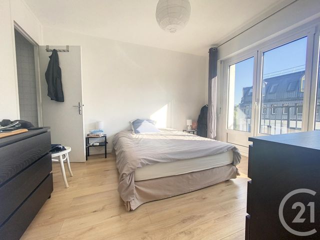 Appartement T2 à louer - 2 pièces - 40.24 m2 - LILLE - 59 - NORD-PAS-DE-CALAIS - Century 21 Vieux-Lille