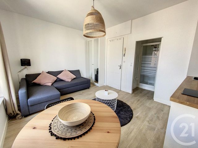 Appartement F1 à louer - 1 pièce - 21.85 m2 - LILLE - 59 - NORD-PAS-DE-CALAIS - Century 21 Vieux-Lille