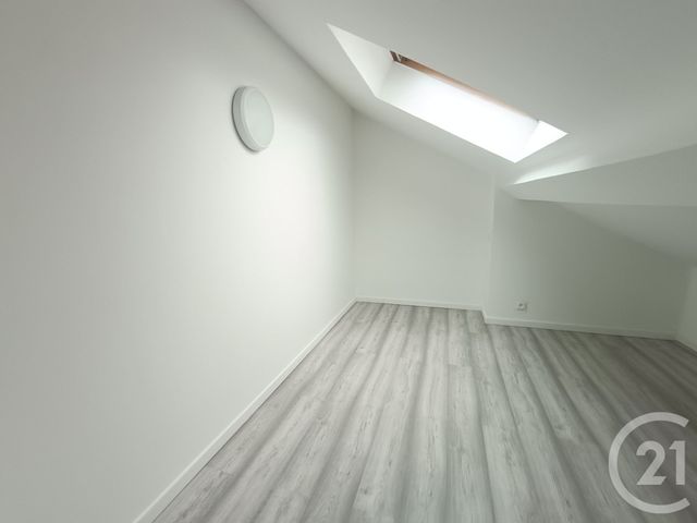 Appartement T3 à louer - 2 pièces - 44.93 m2 - LILLE - 59 - NORD-PAS-DE-CALAIS - Century 21 Vieux-Lille