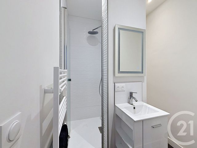 Appartement T1 à louer - 1 pièce - 28.17 m2 - LILLE - 59 - NORD-PAS-DE-CALAIS - Century 21 Vieux-Lille