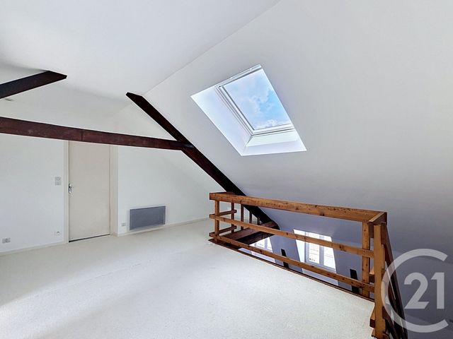 Appartement T2 à louer - 2 pièces - 58.2 m2 - LILLE - 59 - NORD-PAS-DE-CALAIS - Century 21 Vieux-Lille
