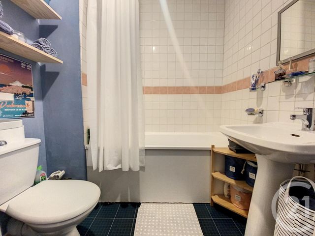 Appartement Studio à louer - 1 pièce - 24.46 m2 - LILLE - 59 - NORD-PAS-DE-CALAIS - Century 21 Vieux-Lille
