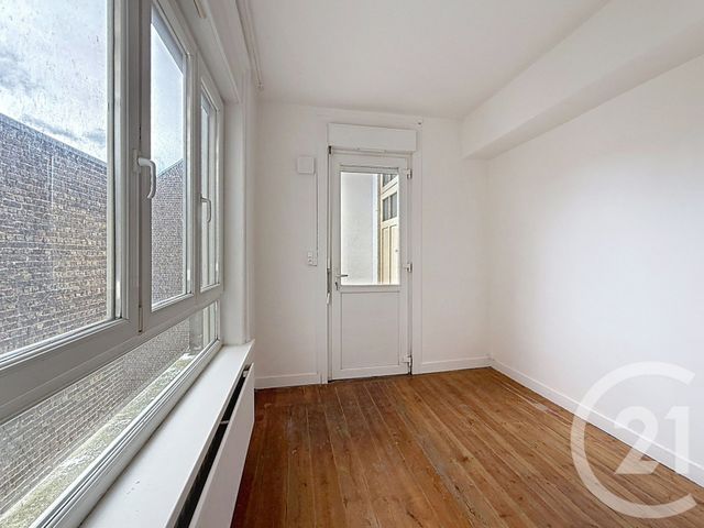Appartement T2 à louer - 2 pièces - 55.0 m2 - LA MADELEINE - 59 - NORD-PAS-DE-CALAIS - Century 21 Vieux-Lille