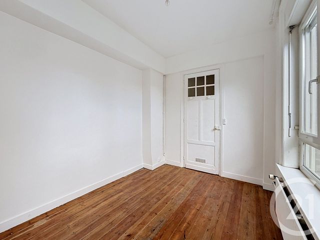 Appartement T2 à louer - 2 pièces - 55.0 m2 - LA MADELEINE - 59 - NORD-PAS-DE-CALAIS - Century 21 Vieux-Lille