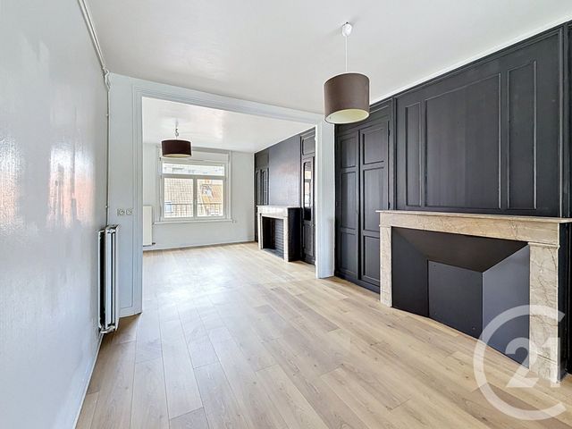 Appartement T2 à louer - 2 pièces - 66.0 m2 - LA MADELEINE - 59 - NORD-PAS-DE-CALAIS - Century 21 Vieux-Lille