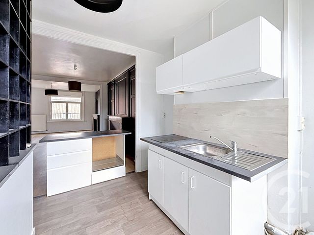 Appartement T2 à louer - 2 pièces - 66.0 m2 - LA MADELEINE - 59 - NORD-PAS-DE-CALAIS - Century 21 Vieux-Lille