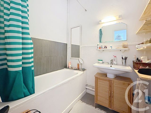 Appartement T2 à louer - 2 pièces - 52.5 m2 - LA MADELEINE - 59 - NORD-PAS-DE-CALAIS - Century 21 Vieux-Lille