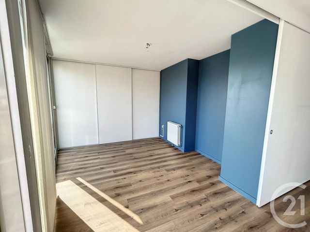 Appartement T3 à louer - 3 pièces - 56.8 m2 - LILLE - 59 - NORD-PAS-DE-CALAIS - Century 21 Vieux-Lille