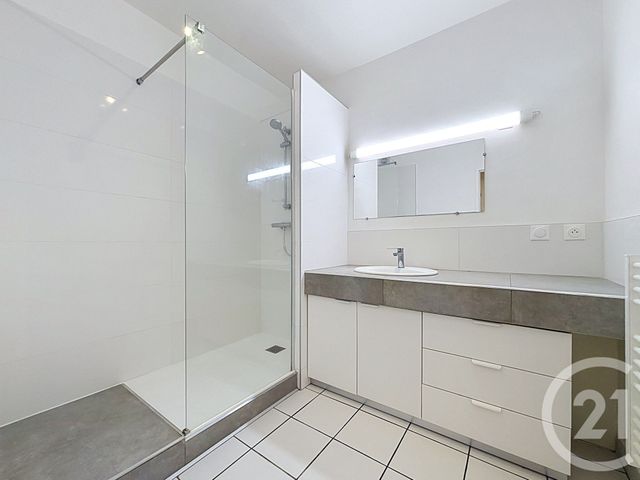 Appartement T3 à louer - 3 pièces - 70.1 m2 - LILLE - 59 - NORD-PAS-DE-CALAIS - Century 21 Vieux-Lille