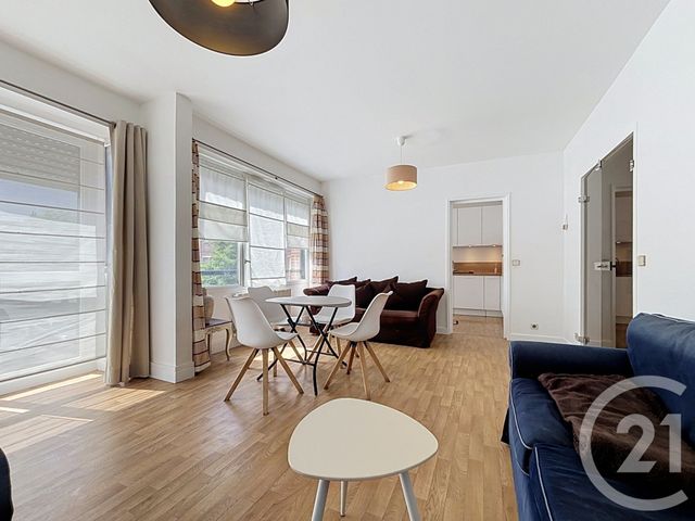 Appartement T3 à louer - 3 pièces - 70.1 m2 - LILLE - 59 - NORD-PAS-DE-CALAIS - Century 21 Vieux-Lille
