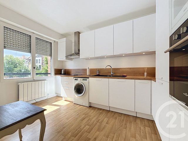 Appartement T3 à louer - 3 pièces - 70.1 m2 - LILLE - 59 - NORD-PAS-DE-CALAIS - Century 21 Vieux-Lille