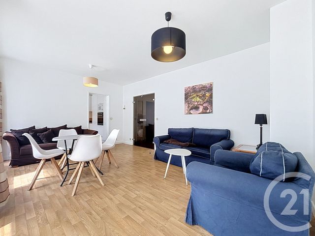 Appartement T3 à louer - 3 pièces - 70.1 m2 - LILLE - 59 - NORD-PAS-DE-CALAIS - Century 21 Vieux-Lille