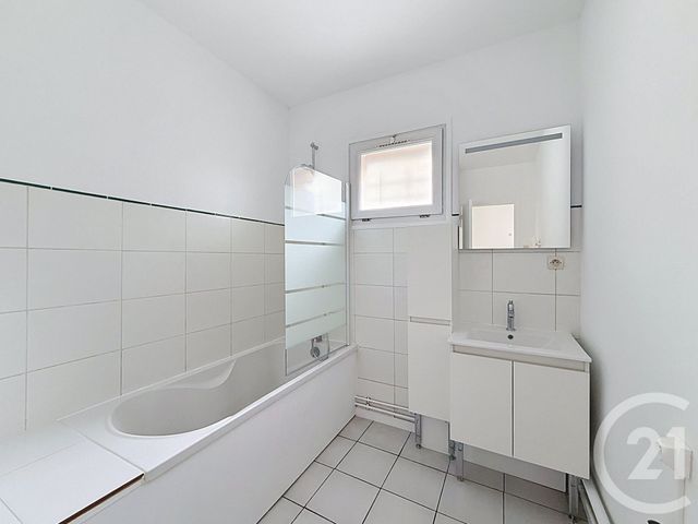 Appartement T3 à louer - 3 pièces - 60.37 m2 - LILLE - 59 - NORD-PAS-DE-CALAIS - Century 21 Vieux-Lille