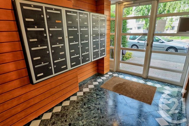 Appartement F3 à louer - 3 pièces - 60.75 m2 - LILLE - 59 - NORD-PAS-DE-CALAIS - Century 21 Vieux-Lille