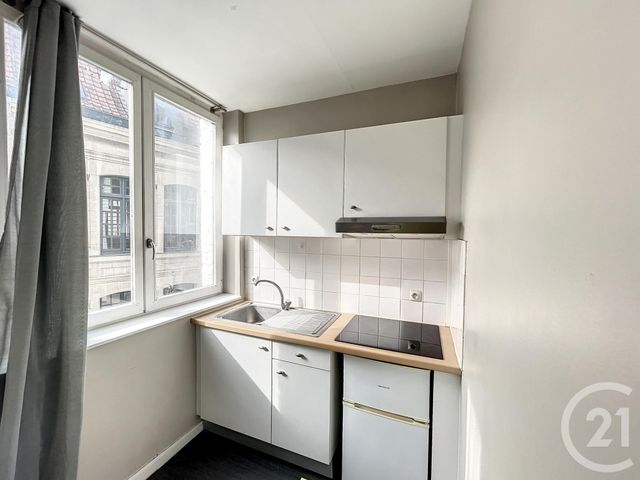 Appartement Studio à louer - 1 pièce - 29.44 m2 - LILLE - 59 - NORD-PAS-DE-CALAIS - Century 21 Vieux-Lille