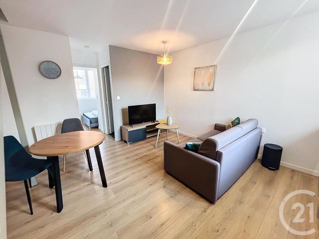Appartement T3 à louer - 3 pièces - 35.15 m2 - LILLE - 59 - NORD-PAS-DE-CALAIS - Century 21 Vieux-Lille