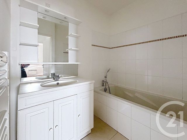 Appartement T3 à vendre - 3 pièces - 76.7 m2 - ROUBAIX - 59 - NORD-PAS-DE-CALAIS - Century 21 Vieux-Lille